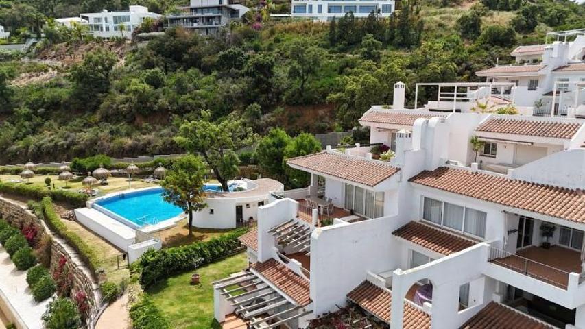 Apartamento en venta en Marbella, El Vicario photo 0