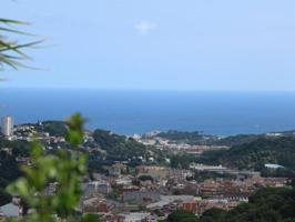 Casas de pueblo en venta en Arenys de Munt photo 0