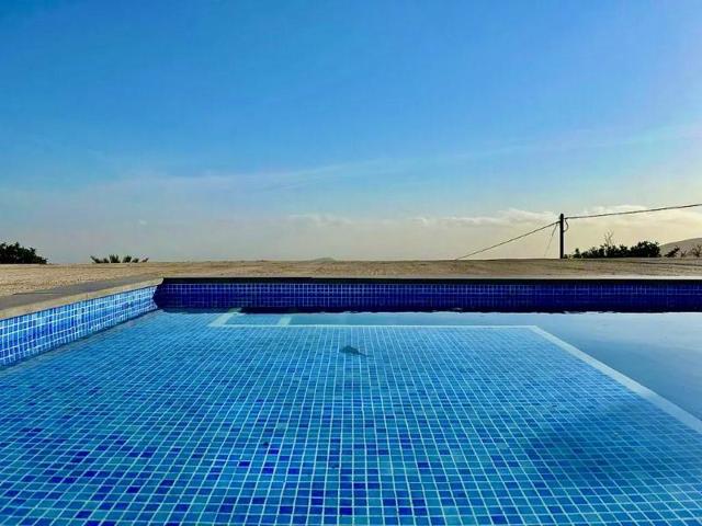 Casa con terreno en venta en Güimar photo 0