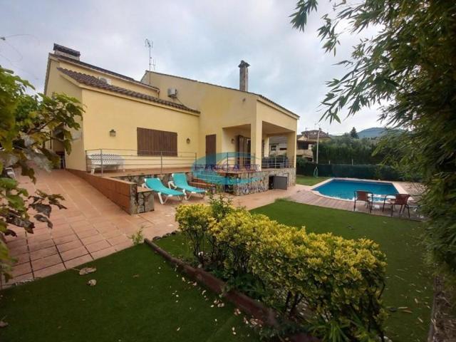 Casa en venta en Bigues i Riells, Urbanizacion photo 0