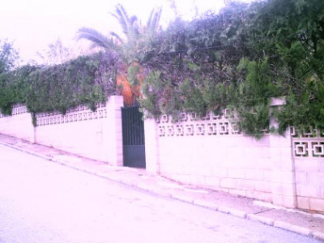 Chalet en venta en Mairena del Alcor, Urbanizaciones photo 0