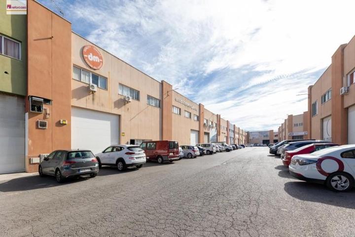 Nave industrial en venta en Peligros, Vega de granada zona noroeste photo 0