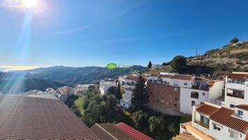 Casas de pueblo en venta en Cómpeta, Competa photo 0