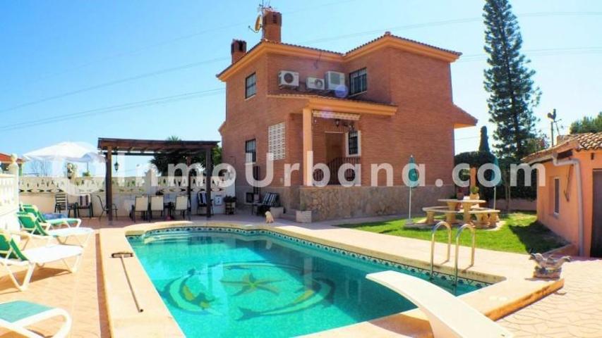 Chalet en venta en Busot, Llano de los pastores photo 0