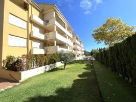 Apartamento en venta en Marbella, Este - Elviria photo 0