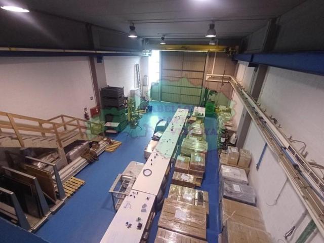 Edificio en venta en Barakaldo, Kareaga photo 0