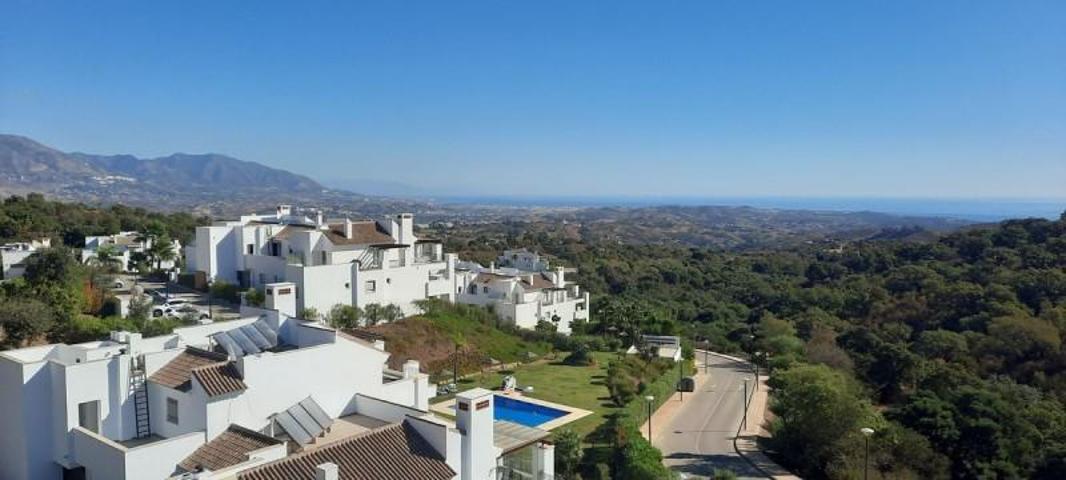 Aticos en venta en Marbella, El Vicario photo 0