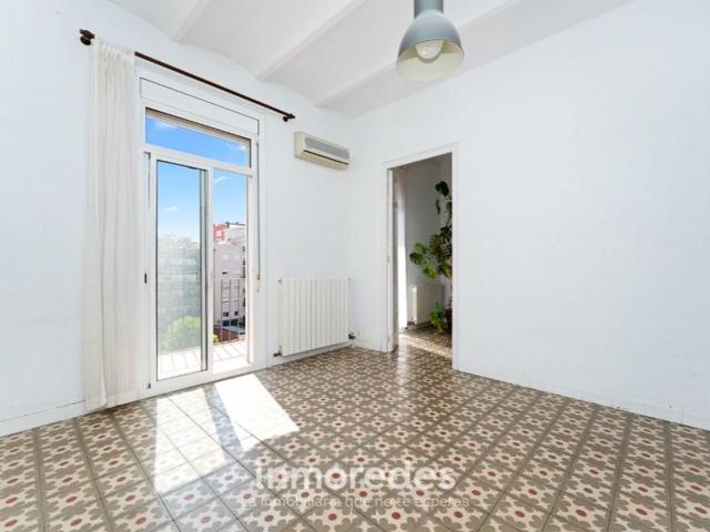 Piso en venta en Barcelona, Sant Martí de Provençals photo 0