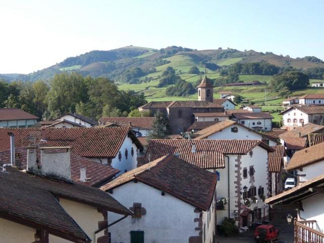 Casa con terreno en venta en Baztan, Errazu photo 0
