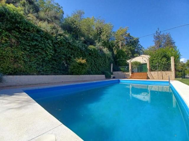 Chalet en venta en Loja, Loja photo 0