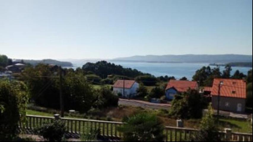 Chalet en venta en Vilagarcía de Arousa, Bamio photo 0