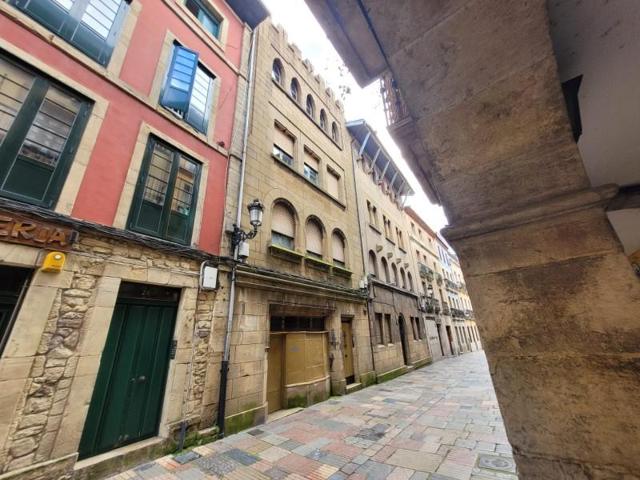 Edificio en venta en Avilés, Casco Antiguo photo 0