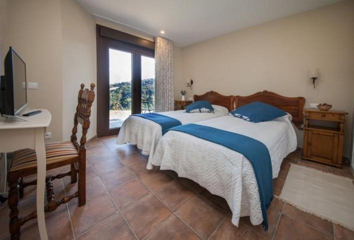 Casa en venta en Oviedo, Oviedo photo 0