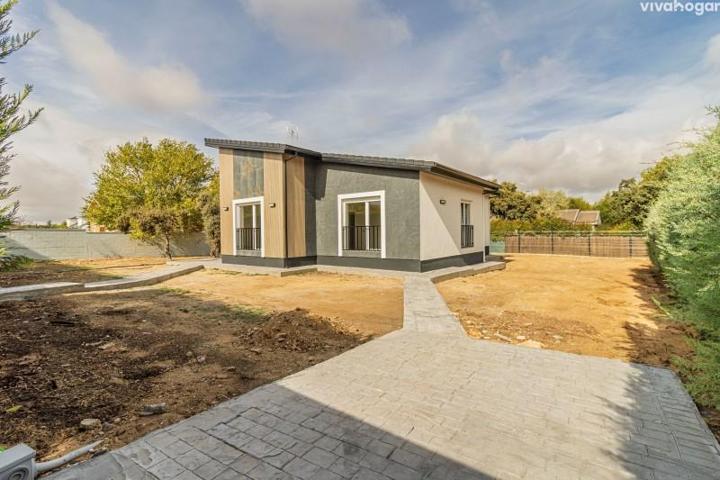 Chalet en venta en Nuevo Baztán, Nuevo Baztán photo 0