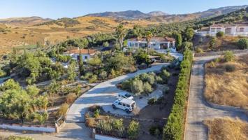 Chalet en venta en Almogía, Almogía photo 0