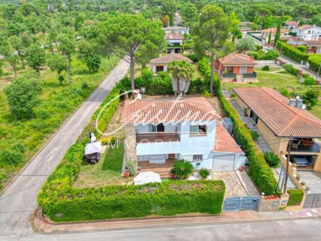 Casa en venta en Santa Cristina d'Aro, Urbanizacion - Bell-Lloc II photo 0