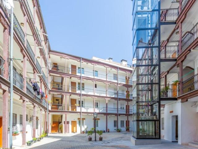 Apartamento en venta en Madrid photo 0