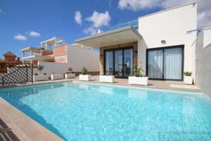 Chalet en venta en Cartagena, Cartagena photo 0