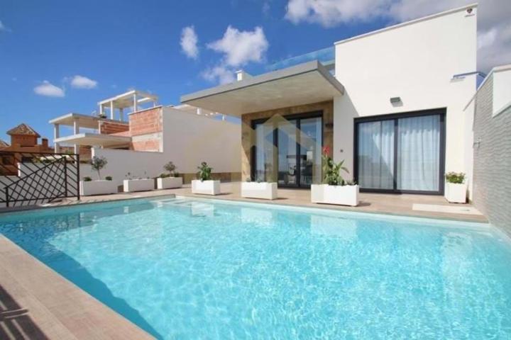 Chalet en venta en Cartagena, Playa honda photo 0