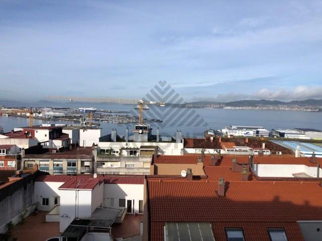 Piso en venta en Vigo, Casco Viejo photo 0