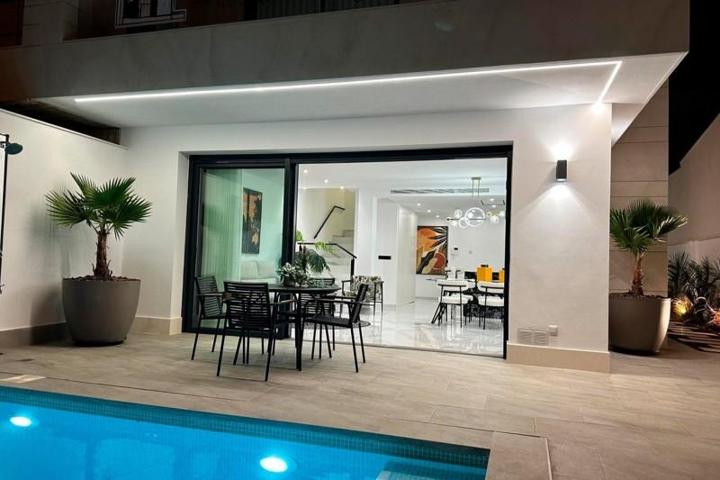 Chalet en venta en San Pedro del Pinatar, San Pedro Del Pinatar photo 0