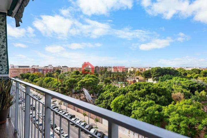 Apartamento en venta en Valencia, Patraix photo 0