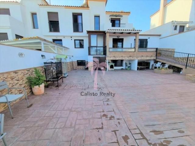 Chalet en venta en Torrox photo 0