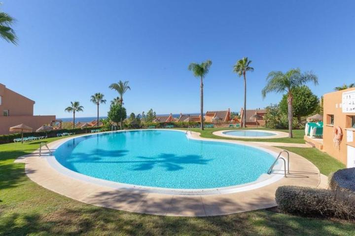Apartamento en venta en Marbella, Marbella Este photo 0