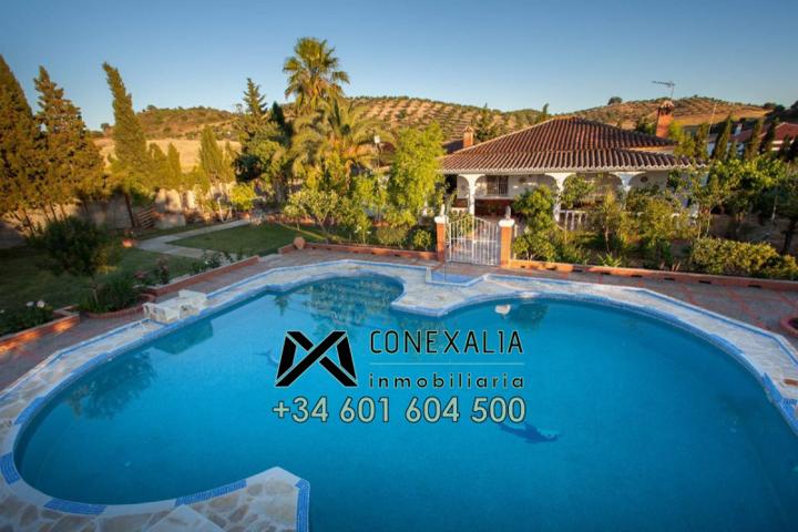 Chalet en venta en Olvera, Navalagrulla photo 0