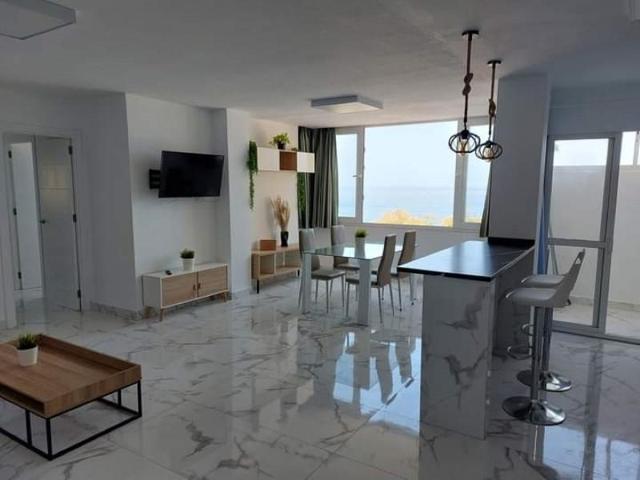 Apartamento en venta en Manilva, San Luis de Sabinillas photo 0