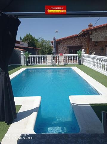 Chalet en venta en Alcalá de Guadaira, Urbanizacion - Las Encinas photo 0