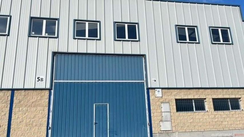 Nave industrial en venta en Valle de Mena, Valle de Mena photo 0