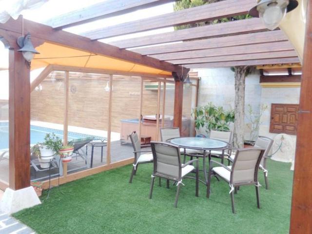 Chalet en venta en Valdepeñas, Subcentro photo 0