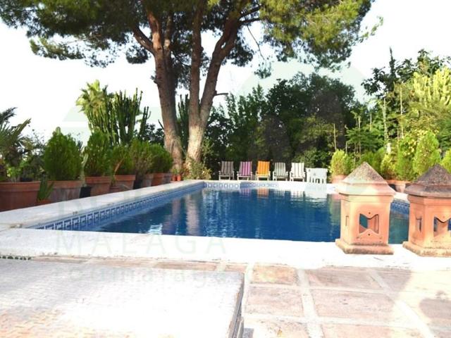 Chalet en venta en Alhaurín de la Torre photo 0