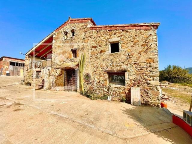 Chalet en venta en Bescanó photo 0