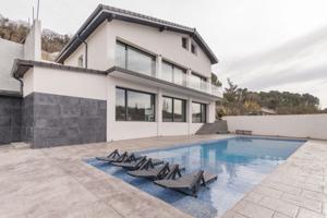 Chalet en venta en Estella-Lizarra, Estella photo 0