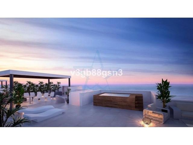 Apartamento en venta en Fuengirola photo 0