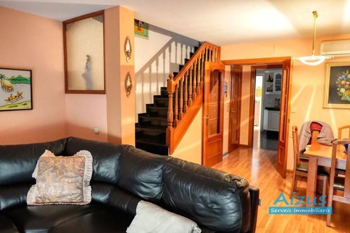 Adosada en venta en Mollet del Vallès, Centre photo 0