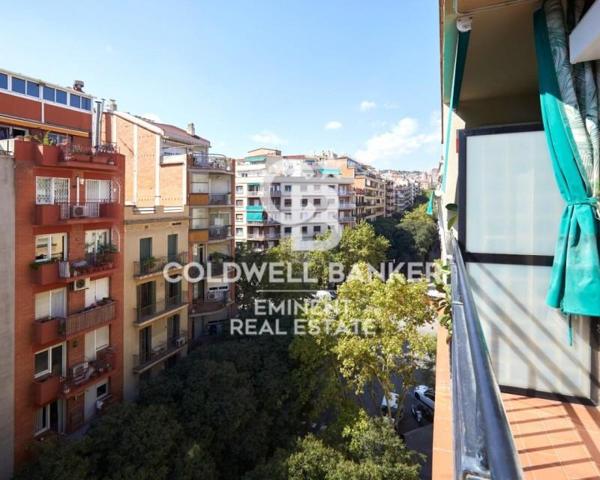 Piso en venta en Barcelona photo 0