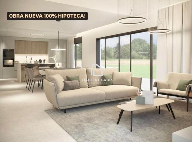 Chalet en venta en Olot photo 0