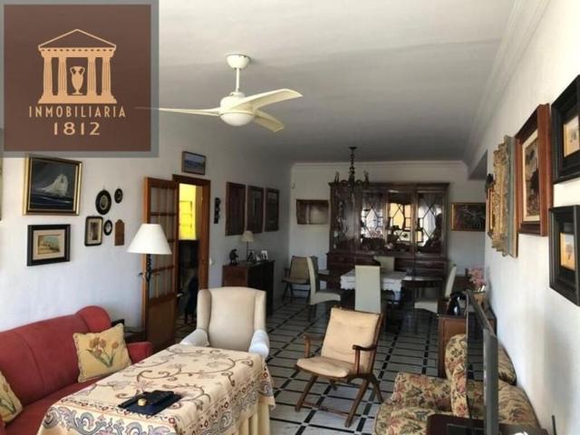 Piso en venta en Cádiz photo 0