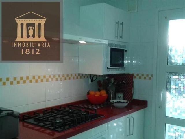 Piso en venta en Cádiz photo 0