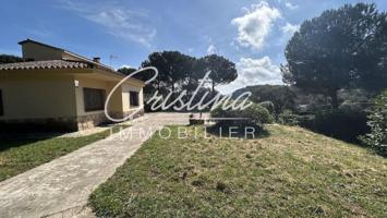 Casa en venta en Palau-sator, Urbanizacion - Vall Repos photo 0