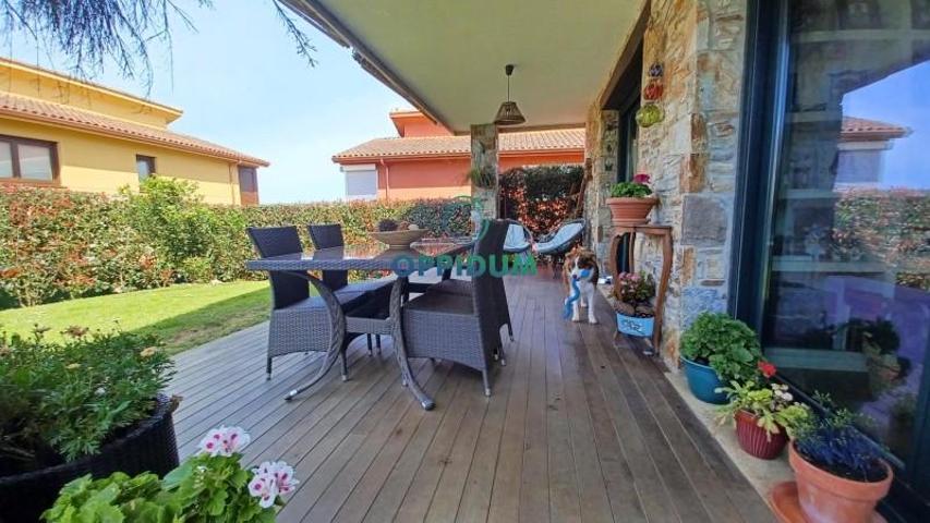 Chalet en venta en Bergondo, Costa de ouces photo 0