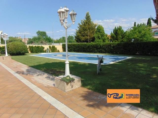 Casa en venta en Valdepeñas, Nuevo Valdepenas photo 0