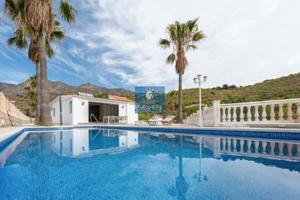 Chalet en venta en Molvízar, Poligonos photo 0