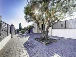 Casas de pueblo en venta en Calella photo 0