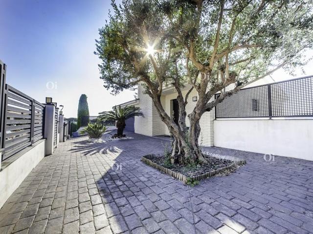 Casas de pueblo en venta en Calella photo 0