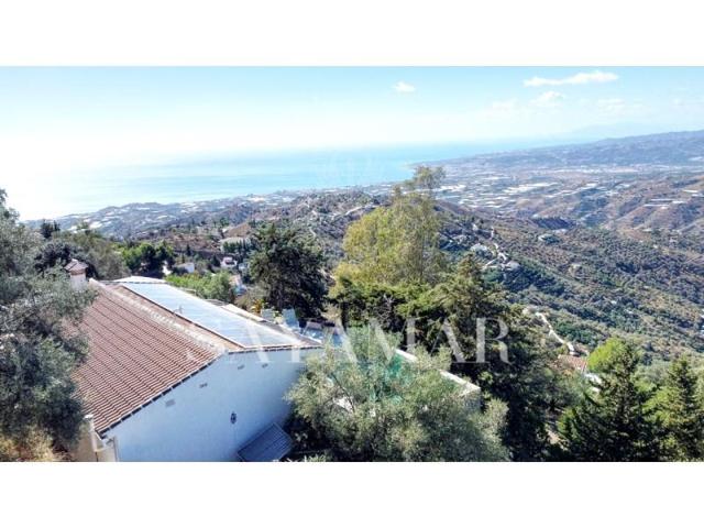 Chalet en venta en Sayalonga photo 0