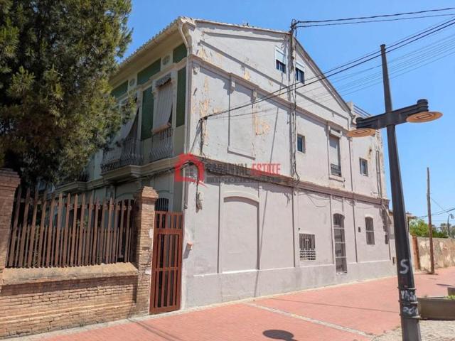 Apartamento en venta en Valencia, El Cabanyal-El Canyamelar photo 0